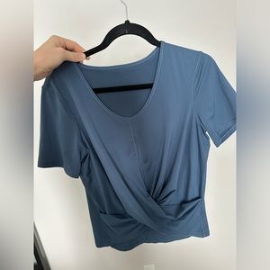Lululemon T Shirt